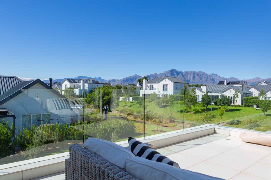 4 Bedroom Property for Sale in Val De Vie Estate Western Cape